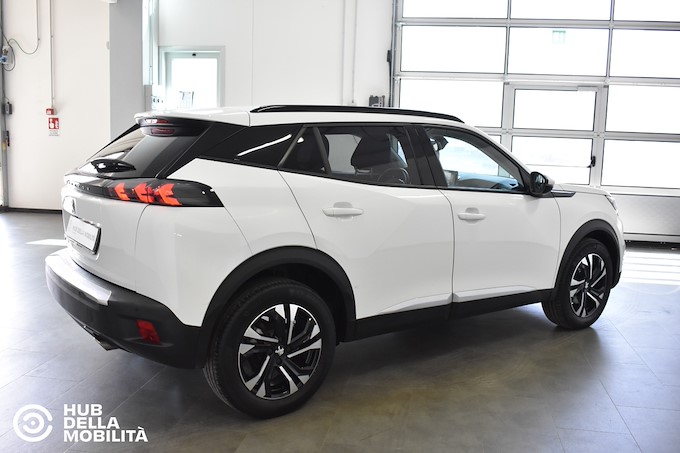 PEUGEOT 2008 BlueHDi 130 S&S EAT8 Allure